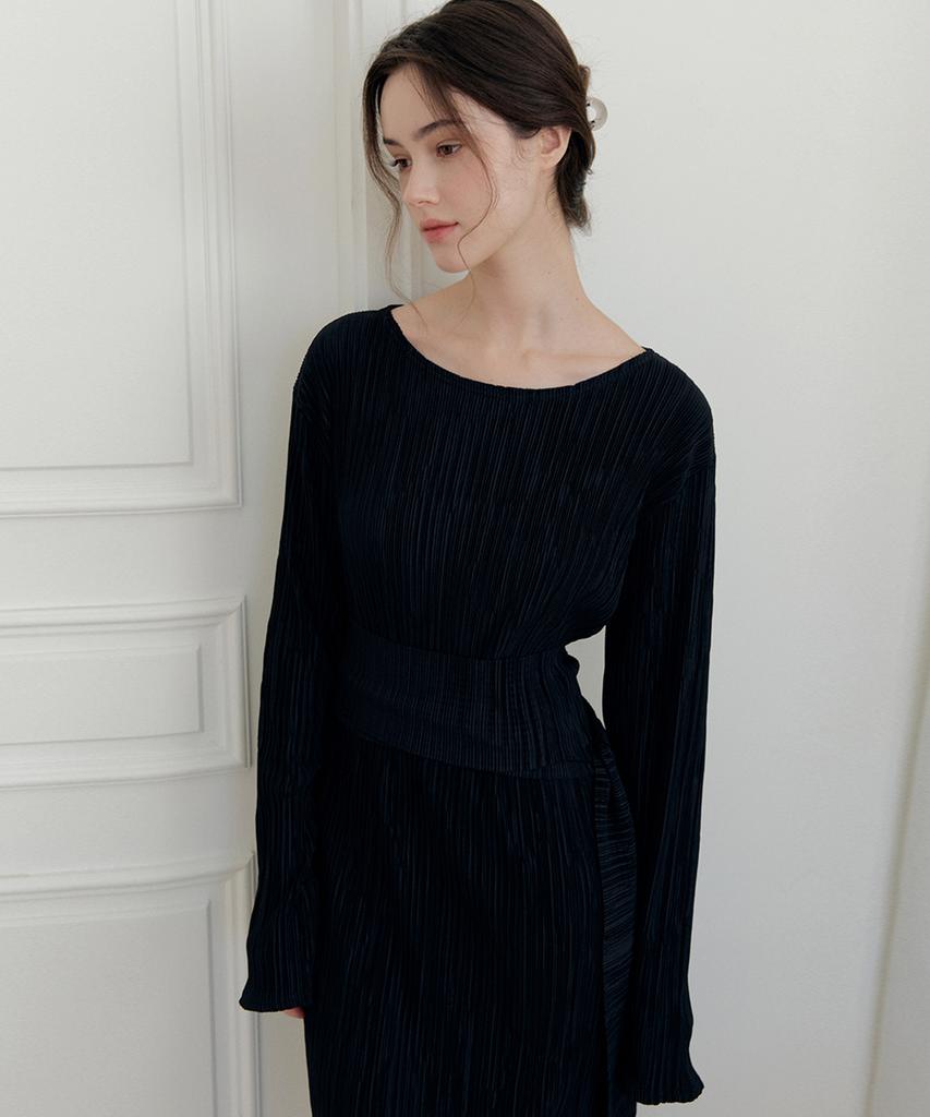 Meojiaenminggeul Iconic Pleats Maxi Belted Dress (Black)