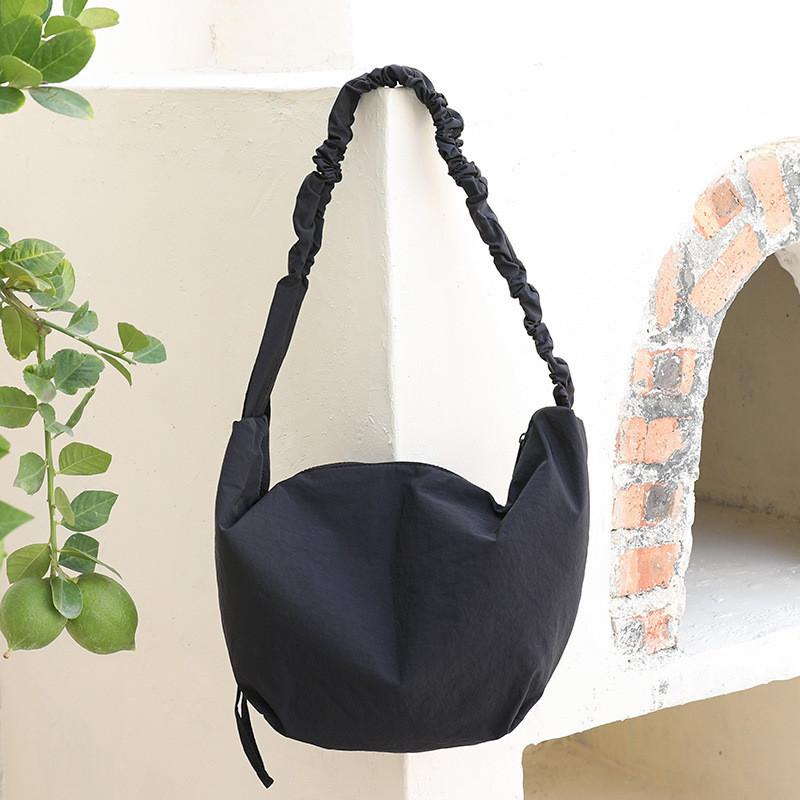 IELGY Japanese Casual Literary Canvas Bag, Fashionable Drawstring Shoulder Pleated Nylon Messenger Bag