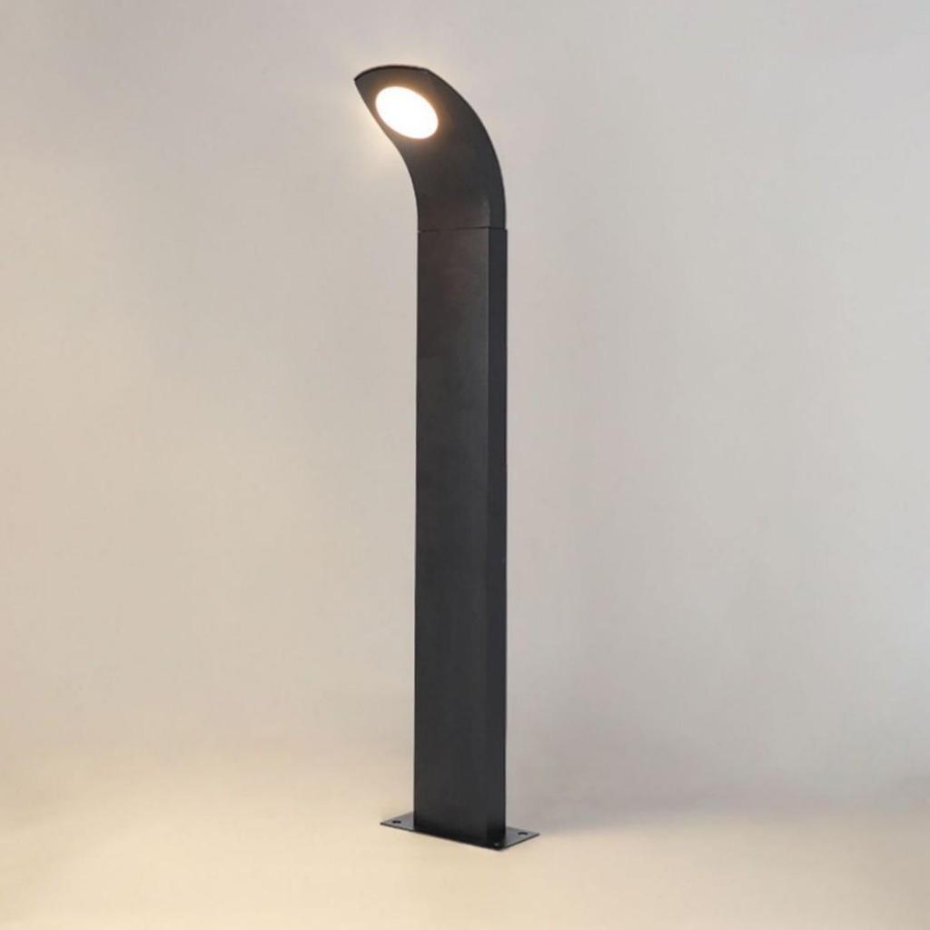 Outdoor Waterproof Solar Aluminum Lawn Lights for Gardens, Parks, and Courtyards