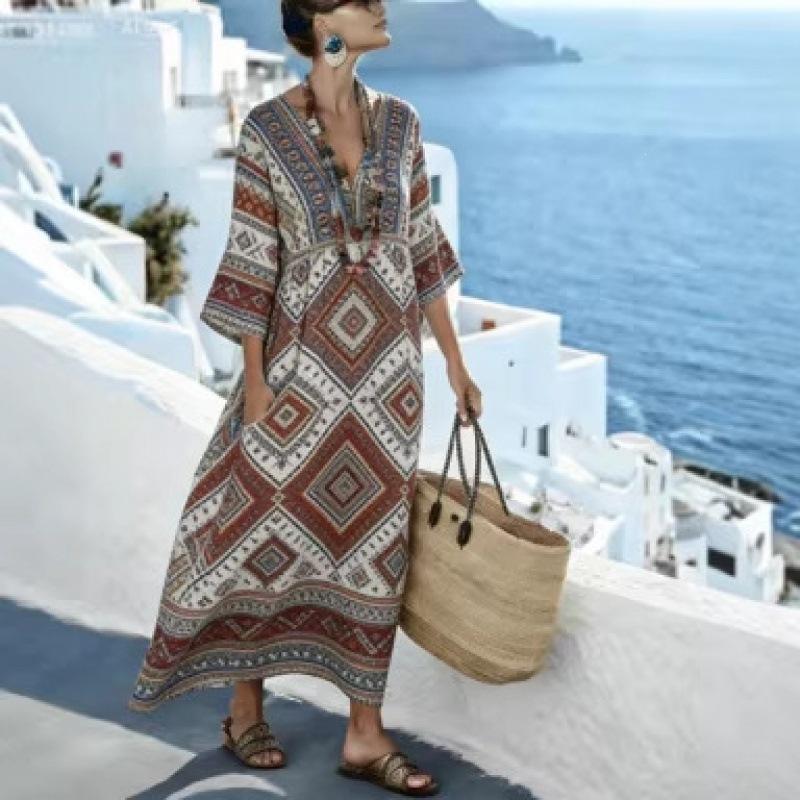 New retro ethnic style geometric rhombus print dress V-neck flared mid-sleeved pocket loose holiday dress