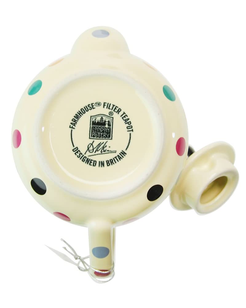 This 600ml teapot from the home of authentic British black tea is crafted in ivory dots and features a charming rounded shape and a fine-mesh