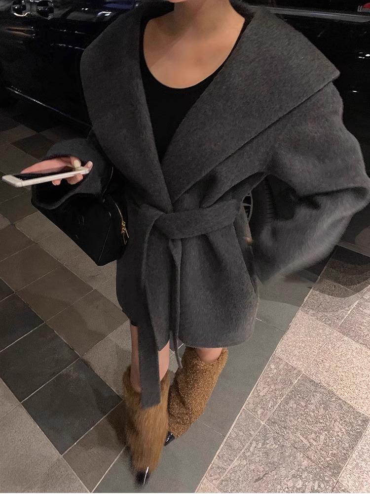 Petite 2024 White Short Woolen Cashmere Coat - Women s High-End Hooded Lamb Autumn/Winter Style XS