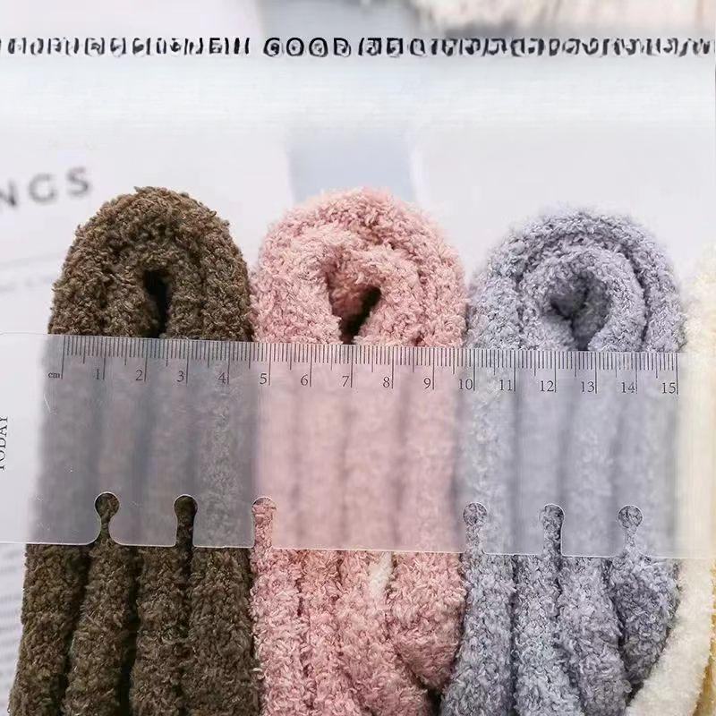 5 Pairs of Coral Fleece Socks, Women's Fleece Thickening Socks, Cartoon Three-dimensional Ear Medium High Thigh-high Stockings for Warmth