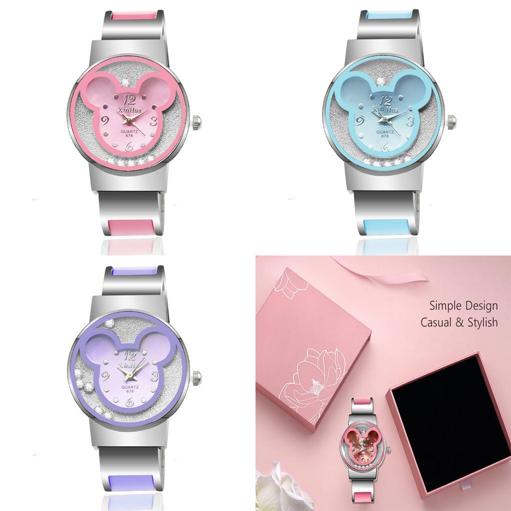 Stylish Women's Alloy Bracelet Quartz Watch With Elegant Design And Unique Colors