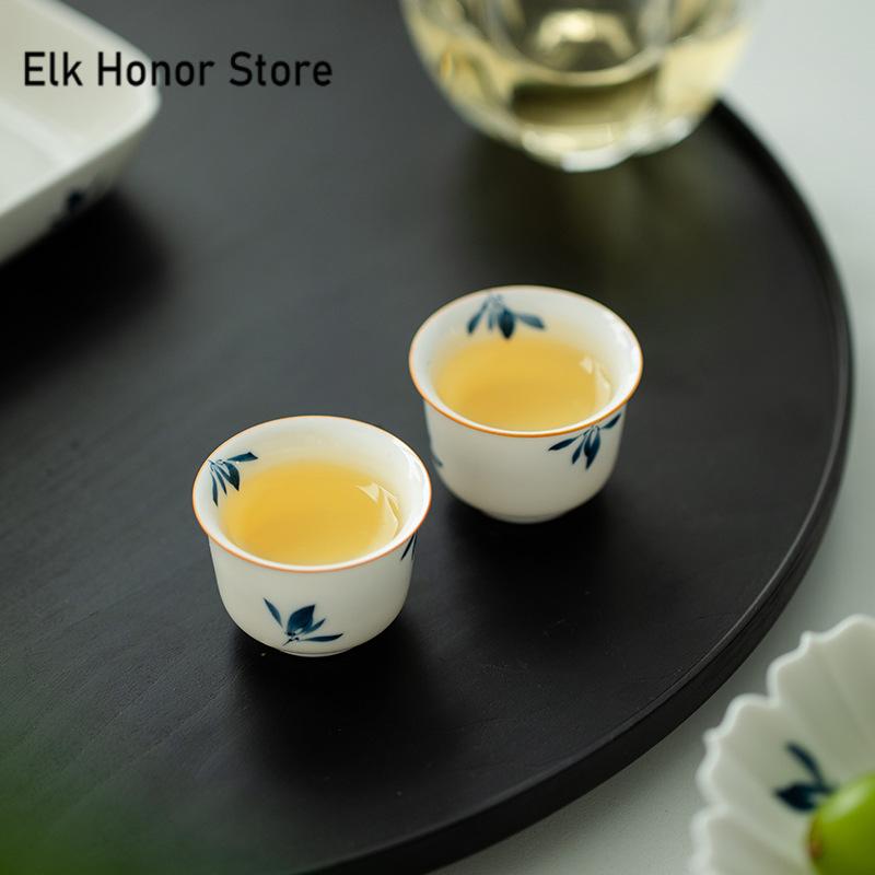 2 Stück/Set Reine Handbemalte Schmetterlingsorchidee Teetasse Boutique Persönliche Tasse Meistertassen Chinesisches Teezubehör Dekoration 28ml