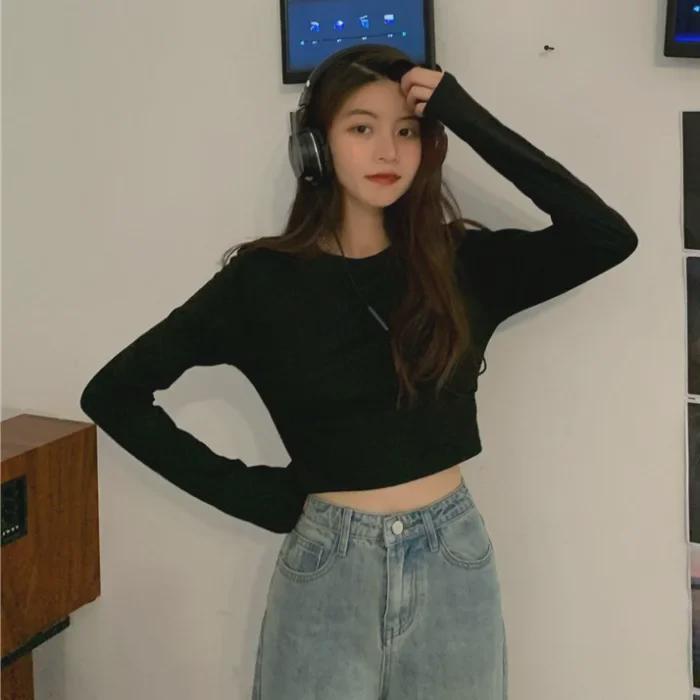 Korean Style Women’s Long-Sleeve White Crop Top T-Shirt, Slim Fit, Perfect for Spring and Autumn Trends