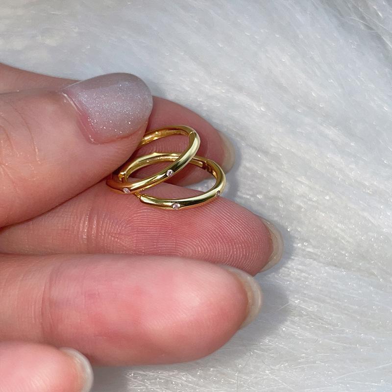 Fashion versatile plain ring earrings niche design high-end stud earrings women's cold wind ear buckle zircon earrings earrings