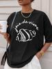 Joie de Vivre, Croissant Comfort Colors Kurzarm Baumwoll-T-Shirt | Französischer Spruch, Foodie-T-Shirt | Geschenkidee für Sie | Frankreich Reise-T-Shirt
