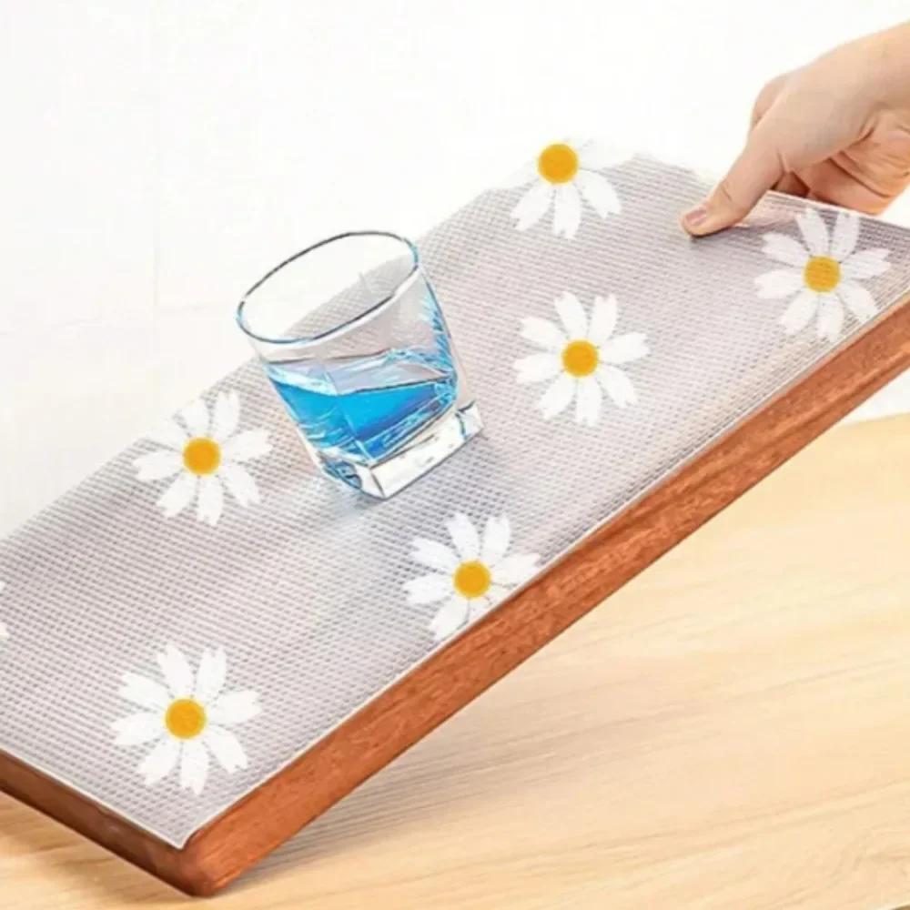 Tapis d'armoire EVA Daisy Pad Doublures de tiroir réutilisables Tapis de tiroir antidérapant pour réfrigérateur Tapis de tiroir imperméable et résistant à l'humidité Doublure de tiroir