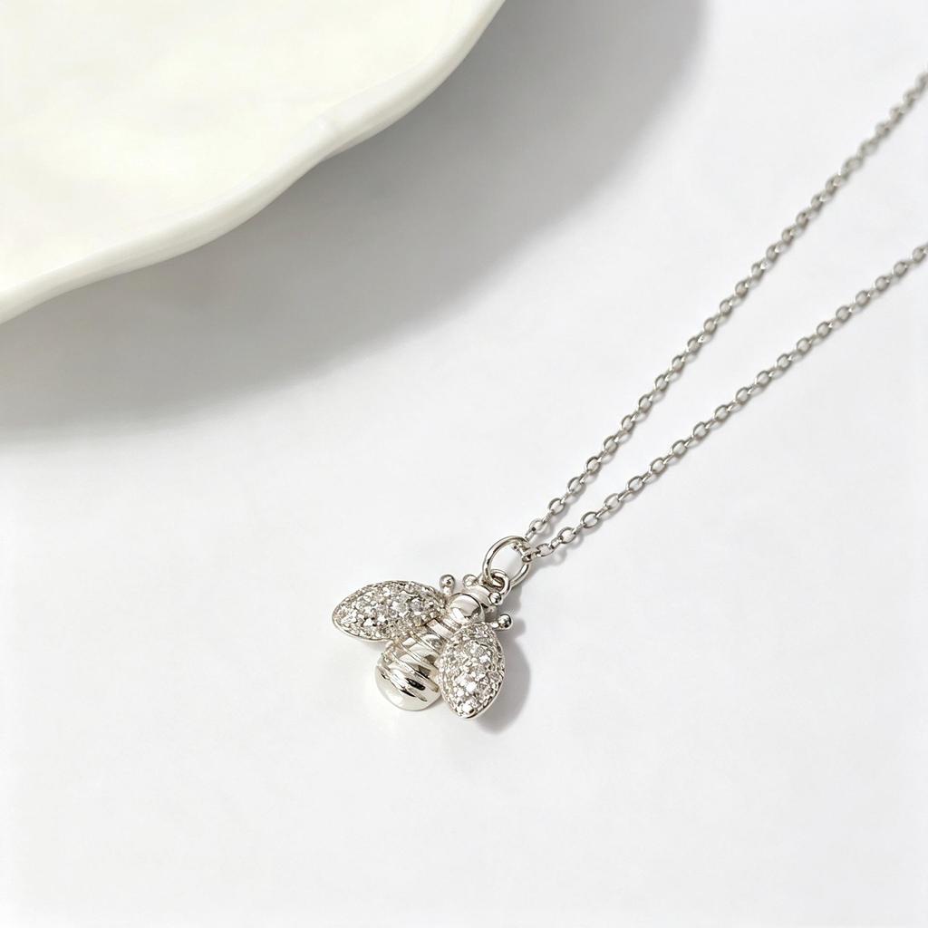 European & American S925 Sterling Silver Zircon Bee Pendant Necklace - Women's Fashion Light Luxury Clavicle Chain