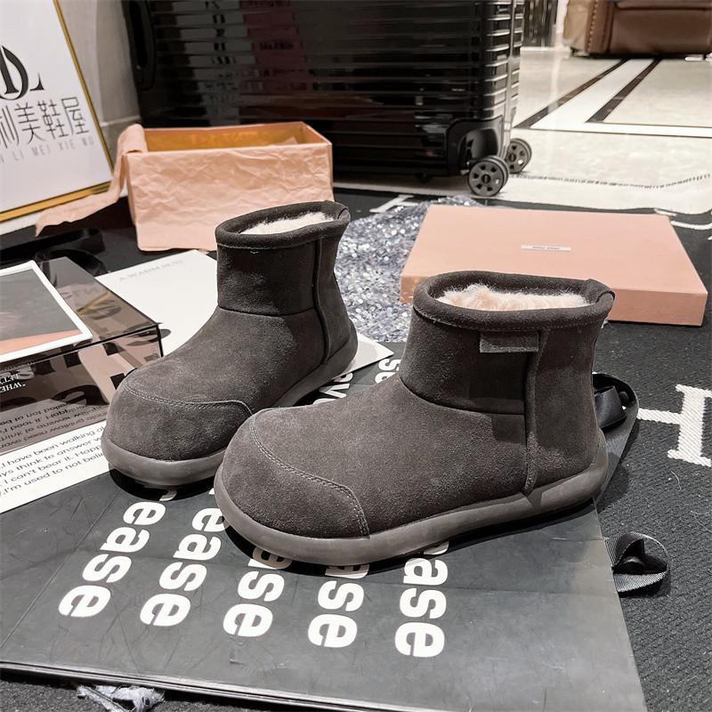 

Kapibara big head ugly bread shoes Boken snow cotton boots flat bottom velvet warm short boots women s shoes 40
