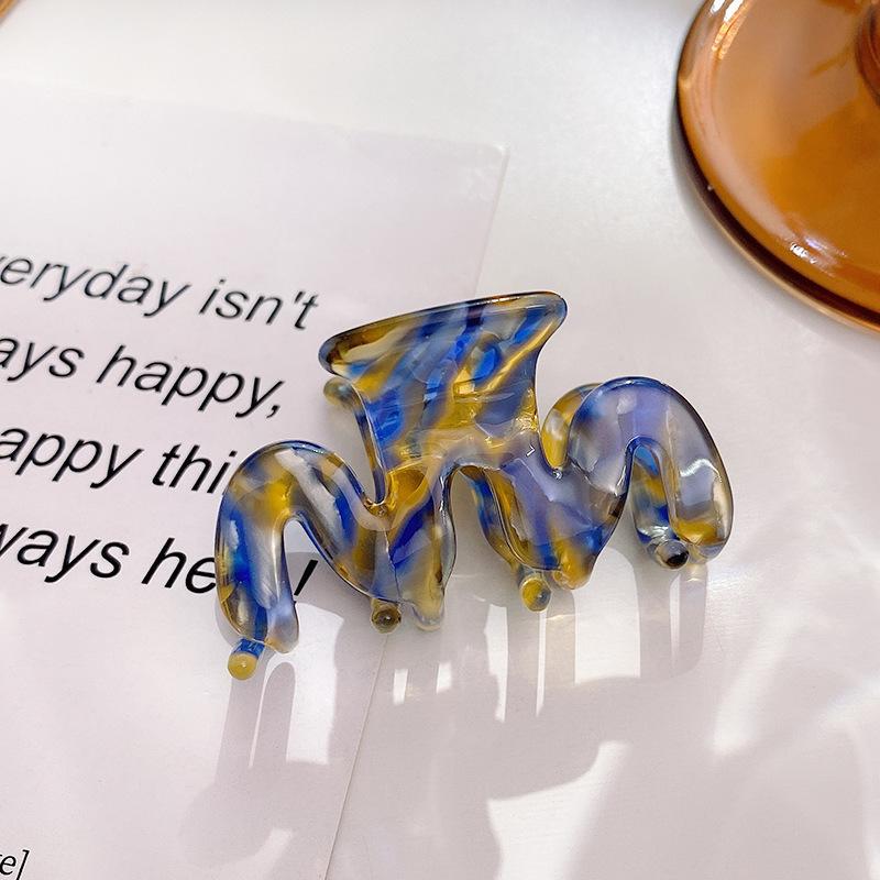 No Fashionable Slip Hair Clips For Women Featuring Colorful Acetate Designs For Every Occasion