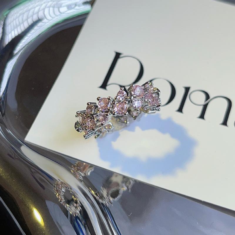 Elegant Pink Zircon Butterfly Ring - Edgy and Sweet Style for Women, High-End Versatile Design, Perfect for Index Finger.