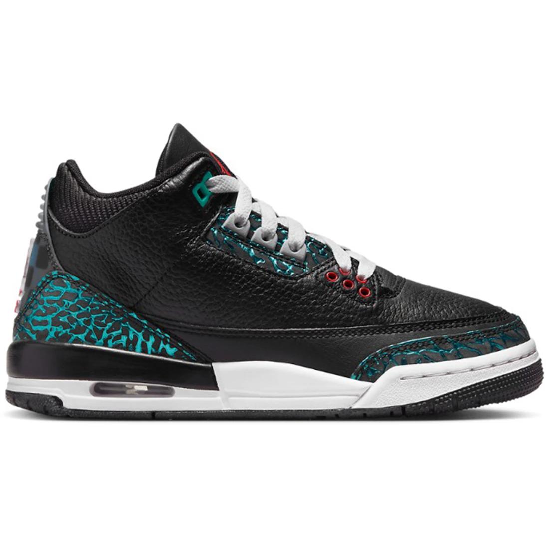 

Sneaker Jordan 3 Retro SE Moto (GS)(FV5437-001) 39