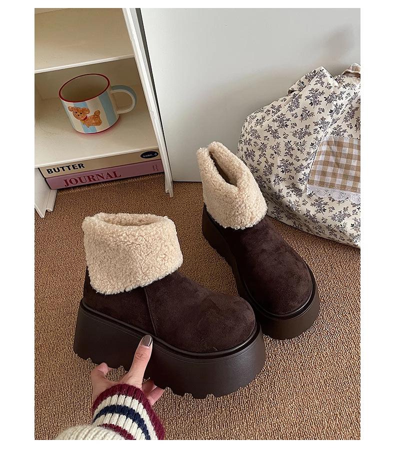 Snökängor med tjocksula och höjdökning för dam 2025 nya vinter plysch varma fluffiga korta stövlar fashionabla fula och söta storhövade bomullsskor