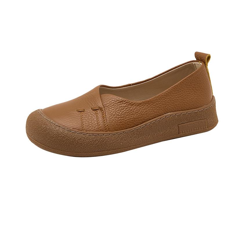 The first layer of cowhide 2025 one-pedal middle-aged and elderly genuine leather mother shoes women's flat-soled shallow-mouth soft-soled retro women