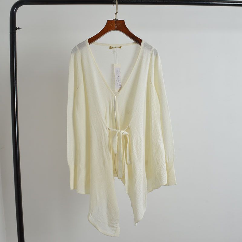 

Cupboard Tail Single Woolen Sweater European and American Style Idle Style Loose Large Thin Spring and Autumn Pullover Knitwear Mid Length Long Length White local small blemish All yards