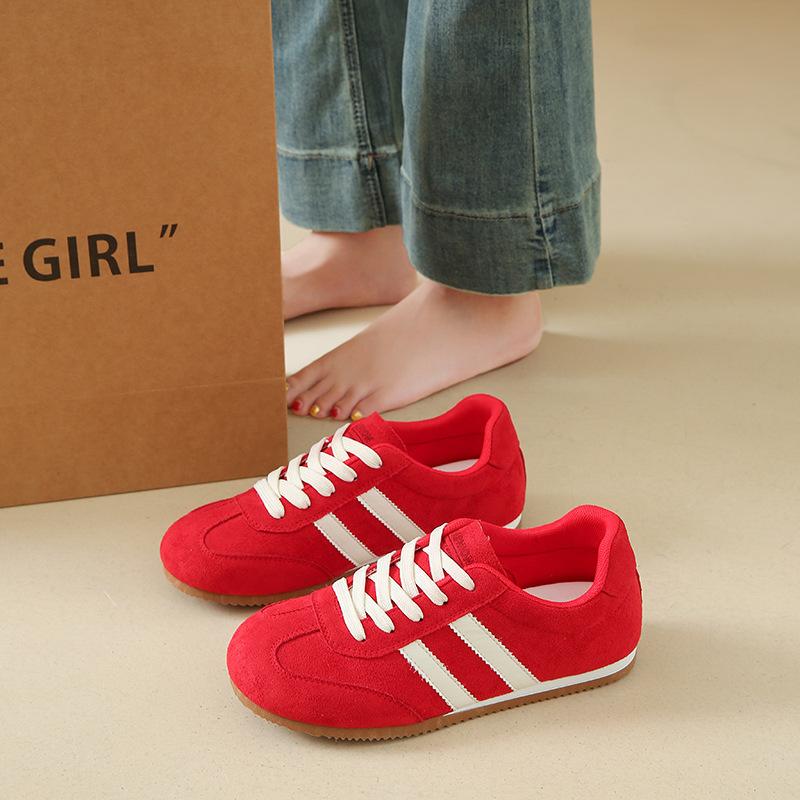 Ins inner height increase Forrest Gump shoes women's 2025 autumn explosion casual small thick sole showing feet small yellow German training shoes