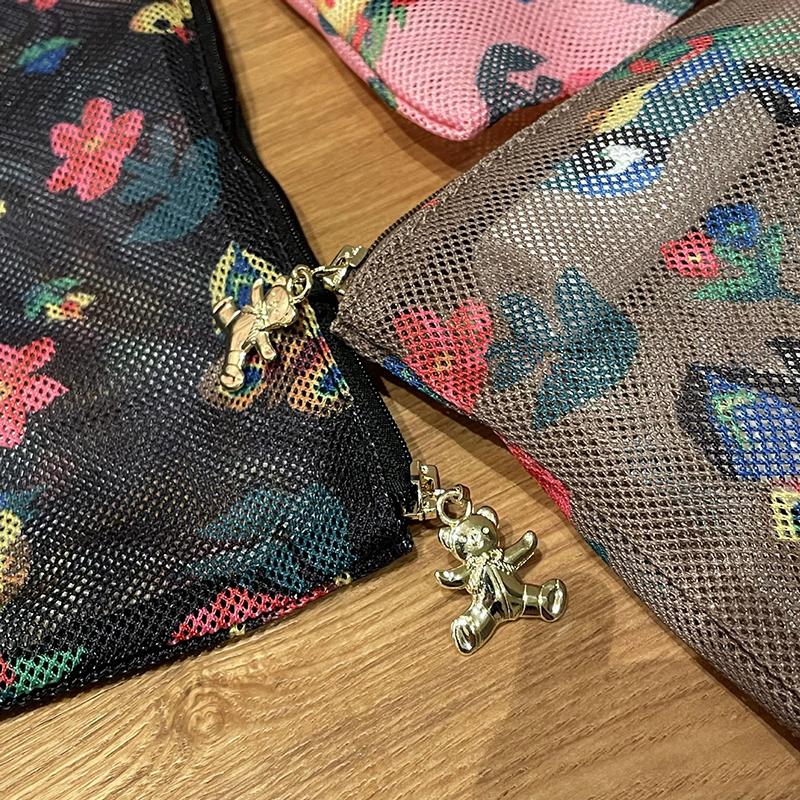 Vintage Japanese Style Cartoon Printing Large Capacity Makeup Storage Bag With Wash Bag Facility Cosmetic Bag For Travel