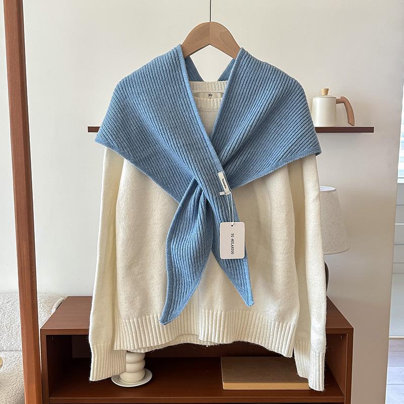 Solid Color Cross Knitted Triangle Scarf Women'S Winter Warm Neck Protection Shawl Clothing Matching Shawl Scarves