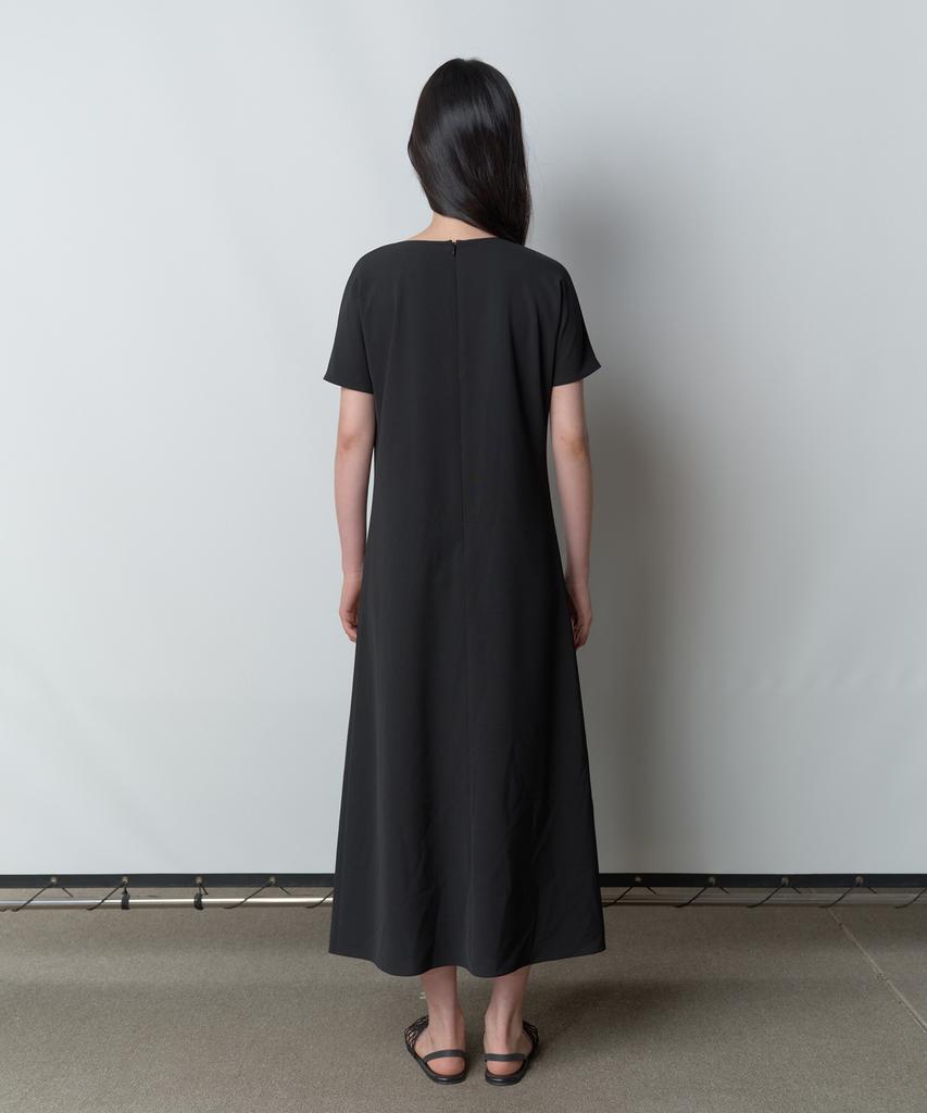 Bopeu Rune Half-Sleeve Long Dress (Black)