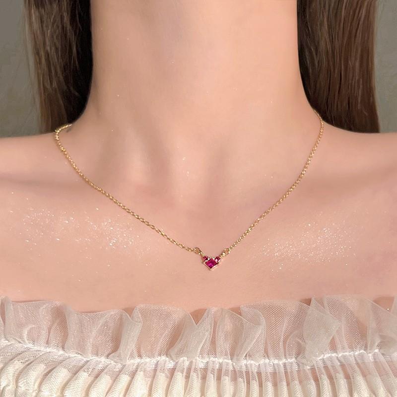 Simple Temperament Golden Beanie Necklace Female