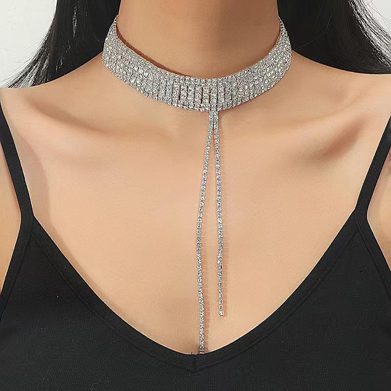

Japanese & Korean Style Elegant Rhinestone Clavicle Necklace золотой