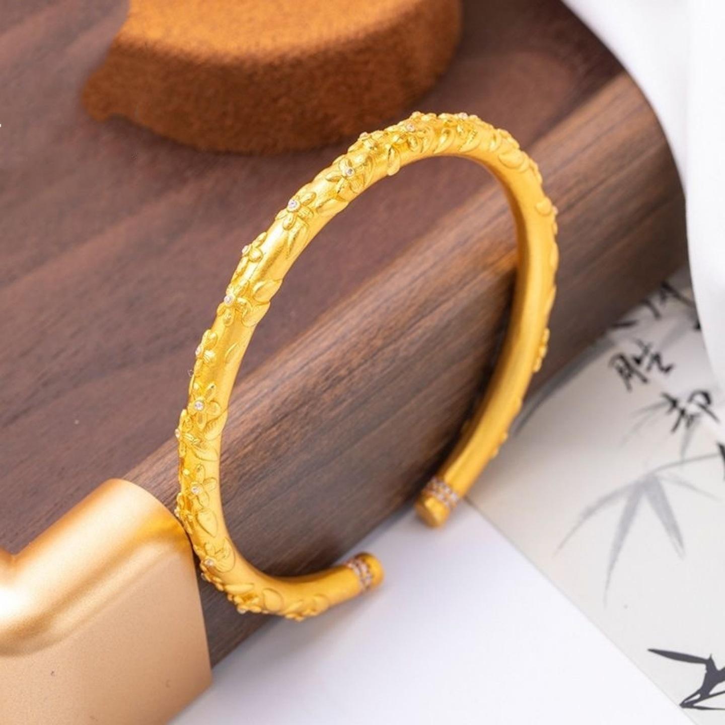 Sakura Open Bracelet Women s Bracelet Light Luxurious and High-end One Size(16-22CM)
