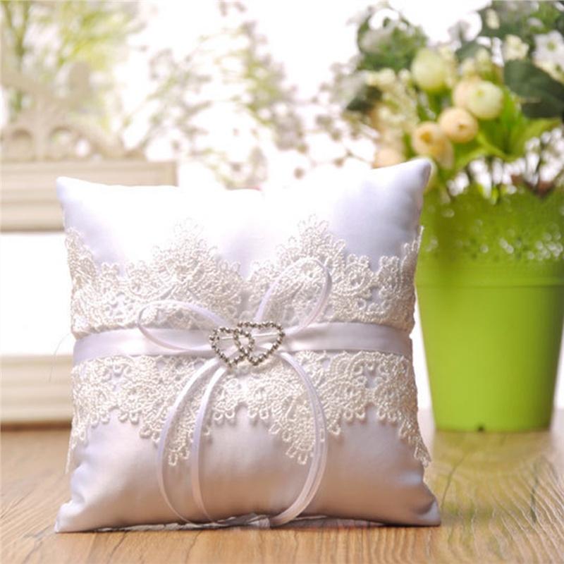 1pcs 15*15*6CM Hellow-out Lace Double-heart Pattern Ring Pillow Romantic Wedding Bride Ring Holder