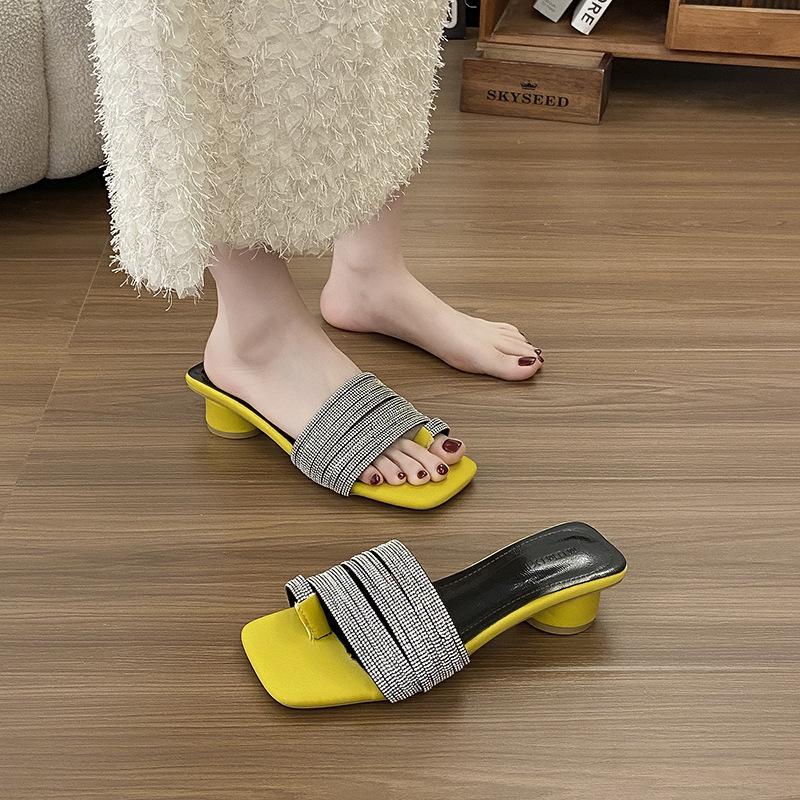 2025 Summer New Casual Simple Retro One-word Rhinestone Temperament Advanced Versatile Square Head One-word Drag