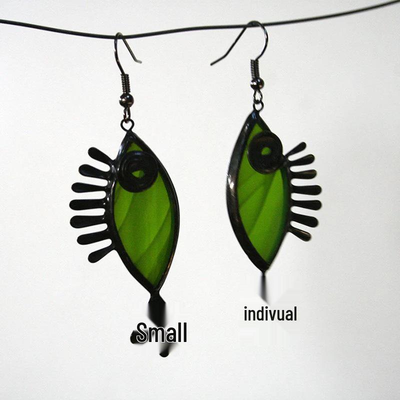 Vintage Green Fish Pendant Earrings for Women - Cute and Stylish Retro Accessories for Parties
