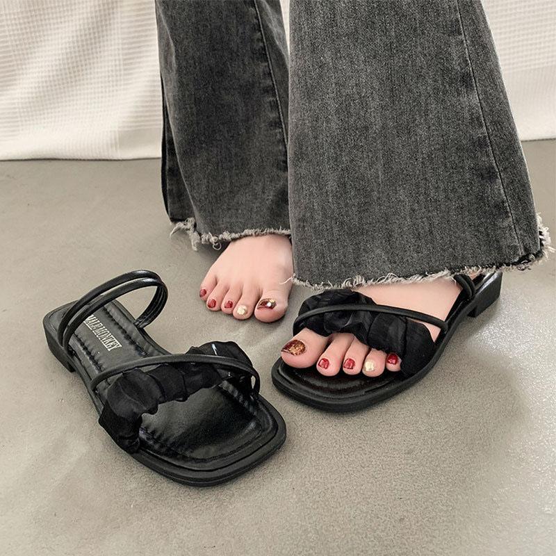 Fashionable Fairy Style Flat Bottomed Beach with Skirt Sandals for Women's Summer Outdoor Wear 2025 New Popular Super Hot Cool Slippers
