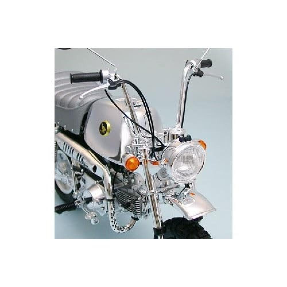 Tamiya 16 Motorcycle Series No.31 Honda Gorilla Spring Collection Plastic Model 16031