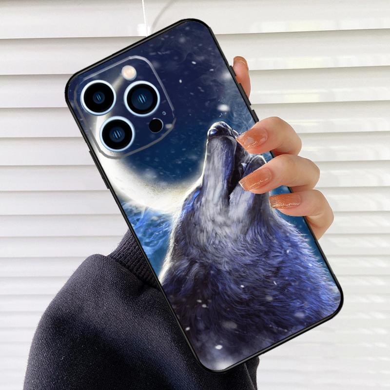 Moon Roaring Wolf Phone Case For iPhone 16 14 13 12 11 15 17 Pro Max mini 15 16 Plus 16e 17 Air Cover Fundas
