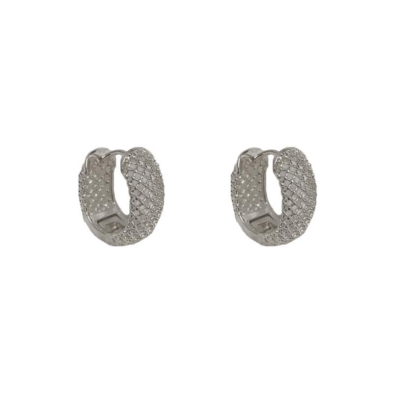 Niche Temperament, Fashionable Design, Simple Metal Hollow Personality, Light Luxury and Versatile Earrings