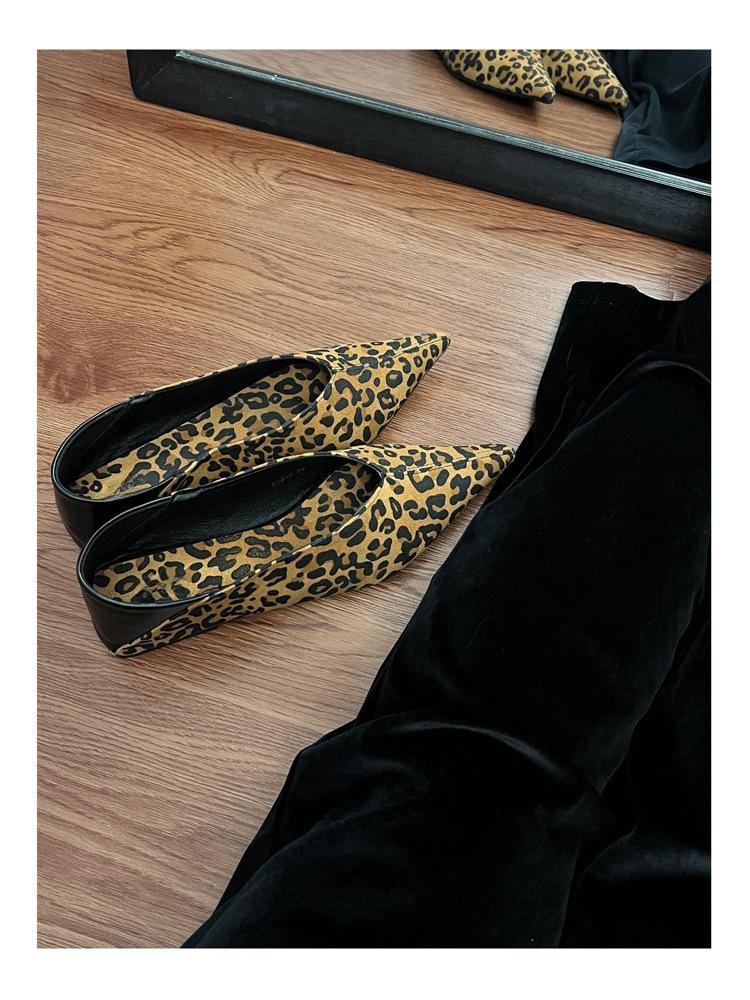 

Весна 2025 новые остроносые туфли на плоской подошве женские ретро нишевые на мягкой подошве универсальные с леопардовым принтом туфли-мюли на одном ремешке 40 цветной печати леопарда