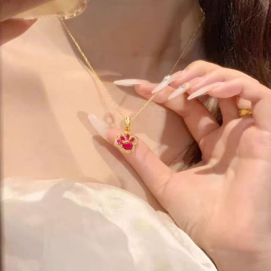 Red flash diamond cat claw gold necklace niche light luxury design sense fashion collarbone chain simple versatile exquisite neck jewelry