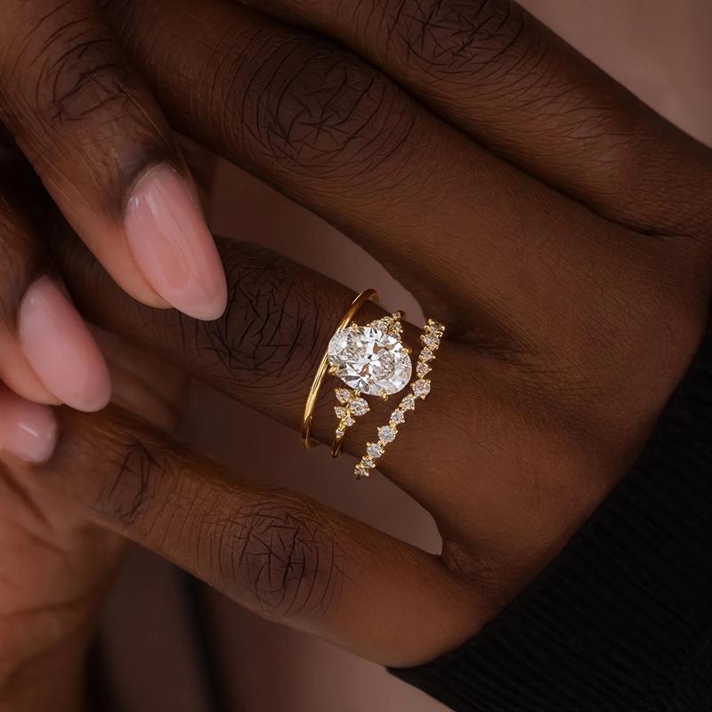 Huitan Kompletní Bling Iced Out Dámská Sada Prstenů 3ks Brilantní CZ Zlaté Barvy Prsteny na Svatbu Párty Kreativní Luxusní Dámské Šperky Hot