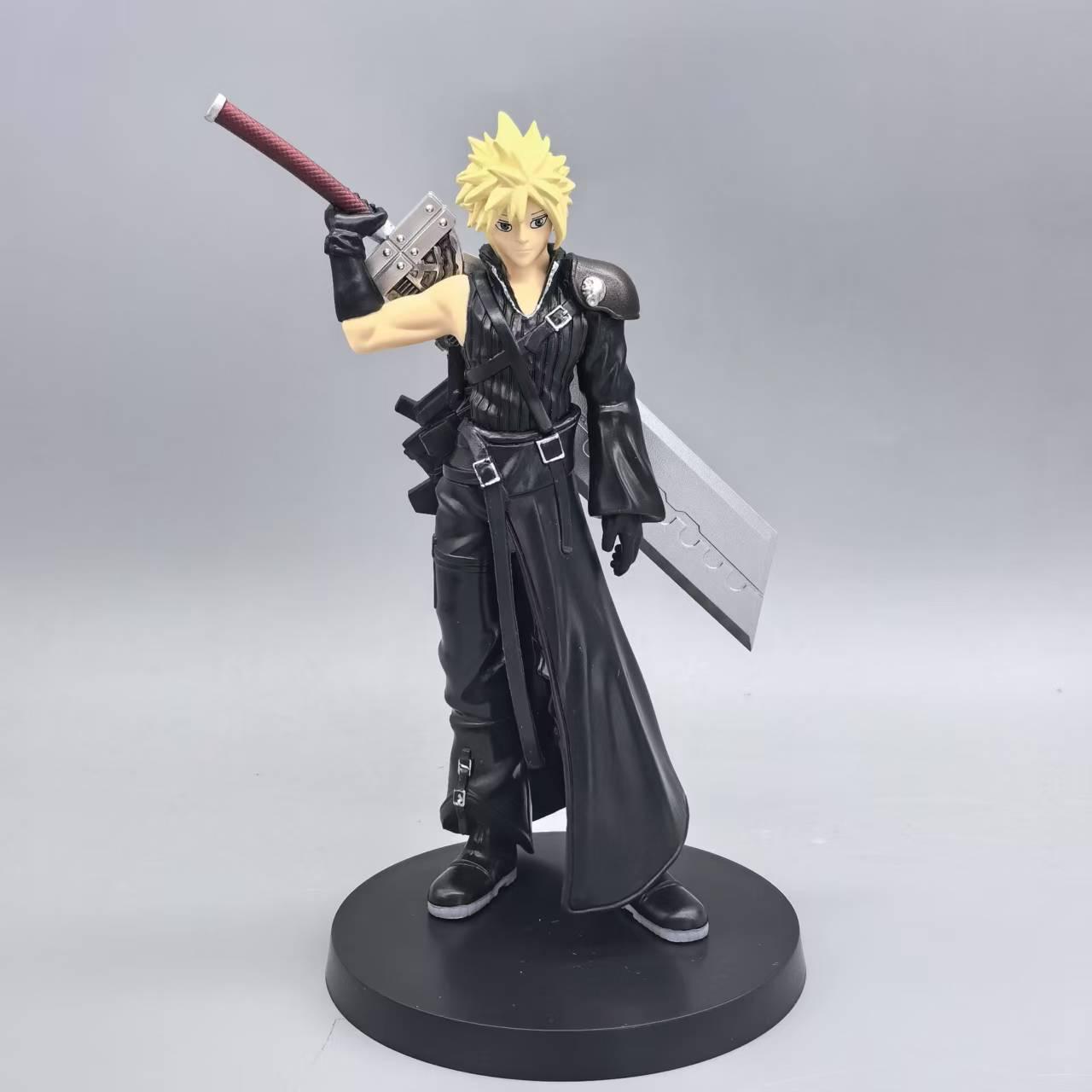 Фигурка Сефирота Однокрылого Ангела из Final Fantasy VII