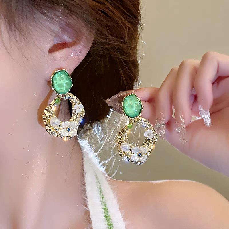 Inlaid Diamond Pearl Flower Hollow Dangle Earrings - Silver Needle, Niche Design, Fairy Style