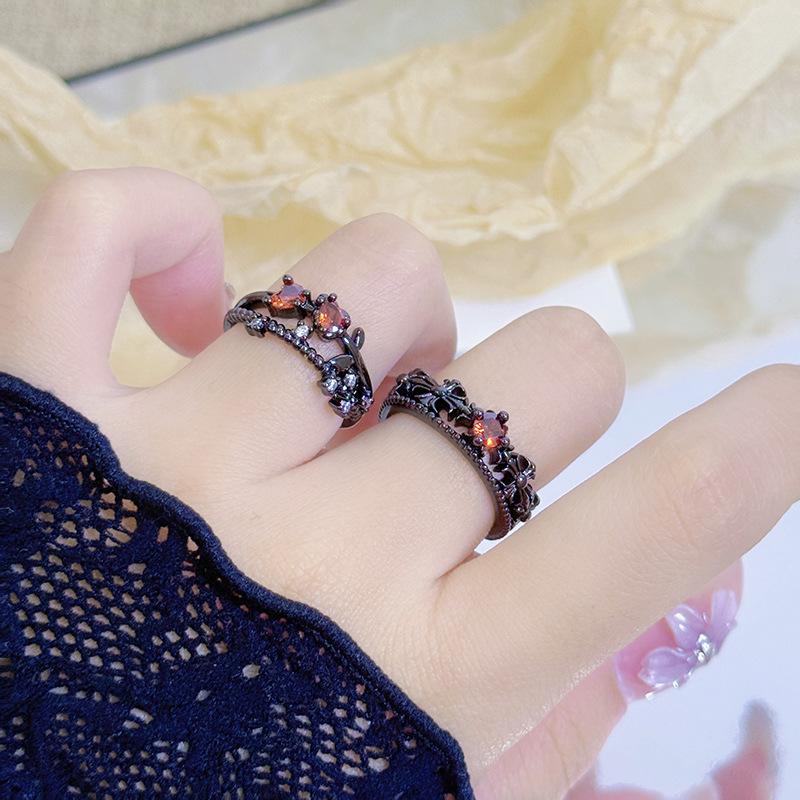 Dark Stacked Wearing Personalized Thorn Open Ring Niche Design Red Zircon Retro Punk Fashion Index Finger Ring Woman