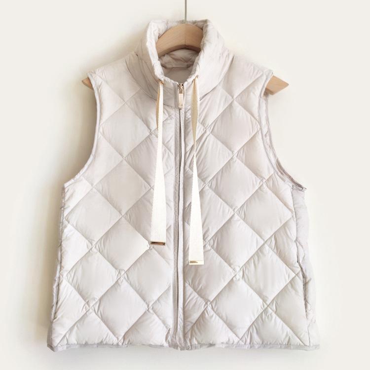Autumn and winter new diamond white duck down light and versatile sleeveless turtleneck drawstring stand-up collar down vest jacket
