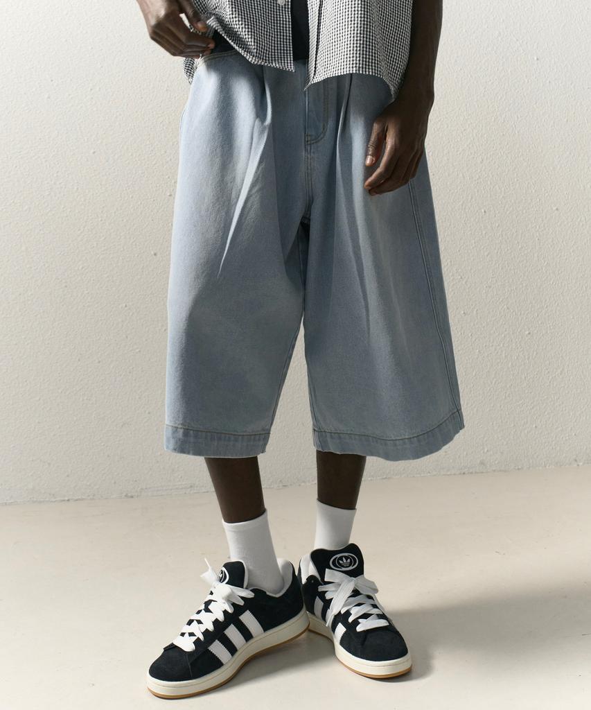 TAKEASY Giant Fit Cropped Washed Denim Pants (Light Blue)