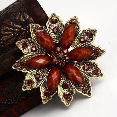 DIEZI  Bouquet Brooch Jewelry For Women Wedding Vintage Resin Flower Bride Brooch Pins Rhinestone Crystal Brooch