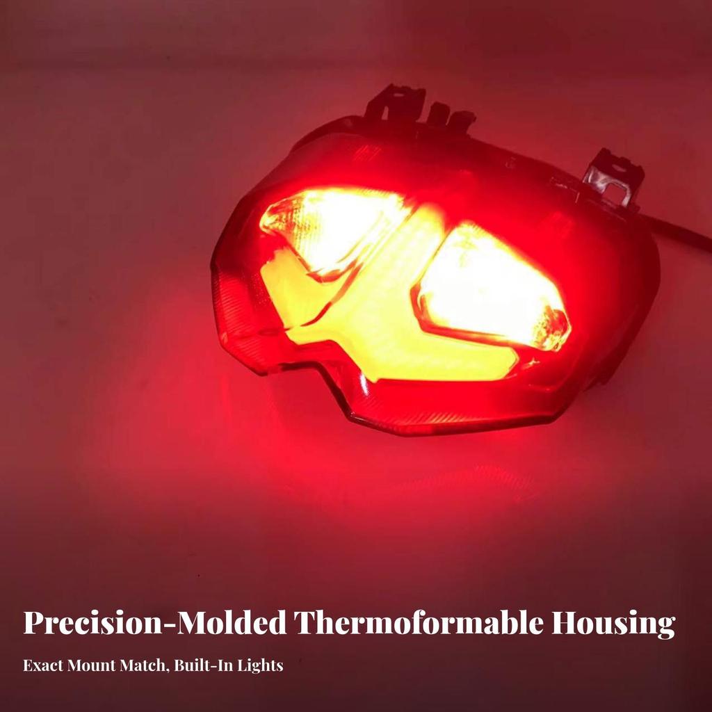 Motorcycle Tail Light with Turn Signals Sleek Integrated