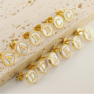 Boucles d'oreilles élégantes en coquillage avec 26 lettres anglaises pour femme