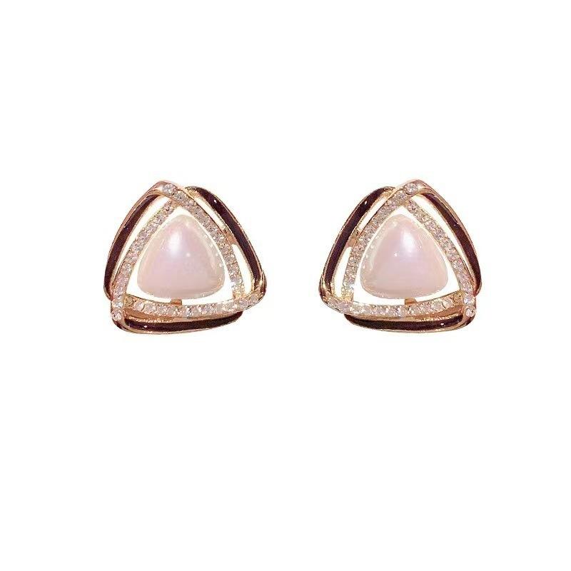 Hyperbole Triangle Imitation Pearl Crystal Black Enamel Stud Earring for Woman New Geometric Sweet Brincos Jewelry Orejeras Gift
