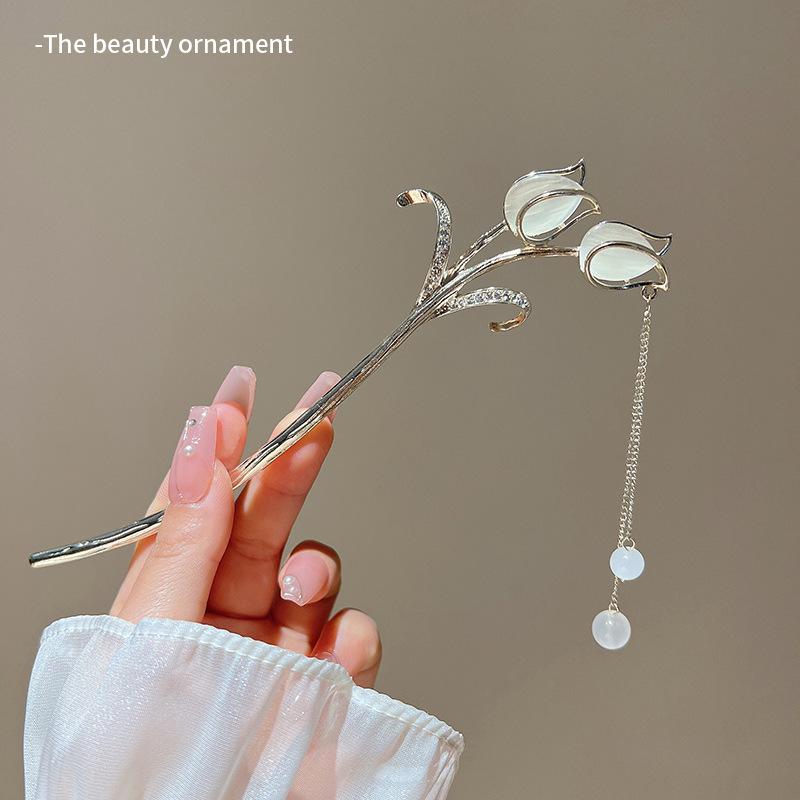 Four Seasons Chinese Tassel Hairpin: Ancient Style Hanfu with Fresh Pearl and Jiangnan Classical Cheongsam Hair Accessory