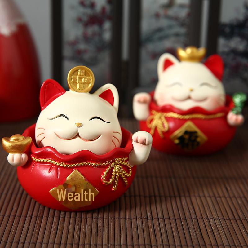 Creative Lucky Cat Car Console and Home Decoration
