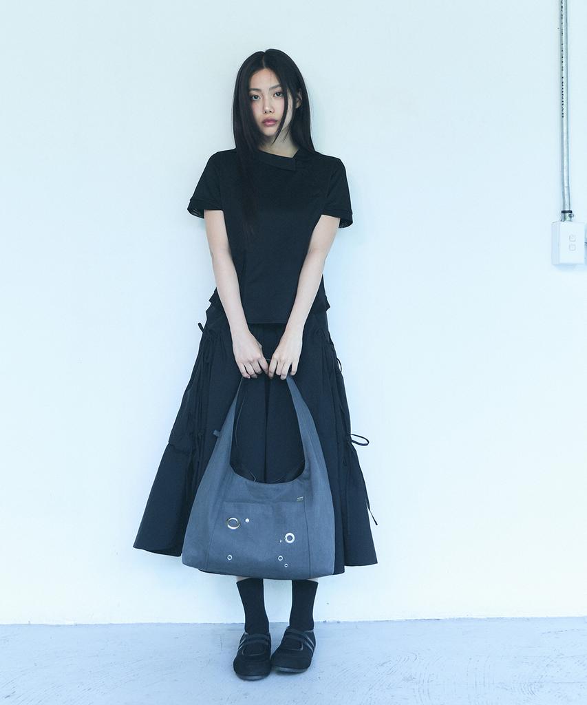 Oart Eyelet Hobo Bag [Gray]